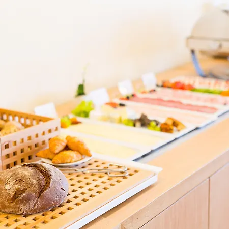 米克雷姆沙伊德酒店 雷姆沙伊德