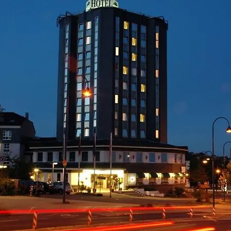 米克雷姆沙伊德酒店 4*