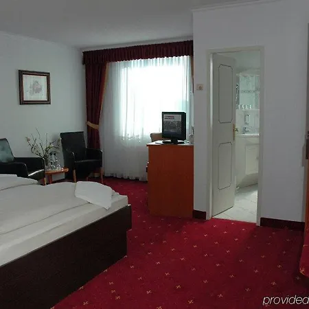 Mk Hotel 4*