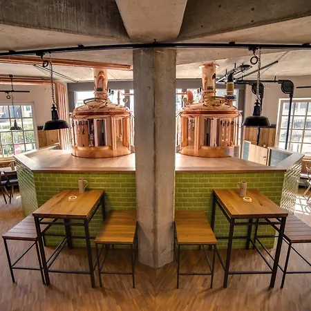 Ξενοδοχείο Mk 4*