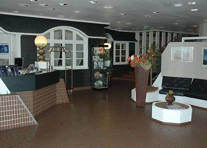 米克雷姆沙伊德酒店 酒店 4*