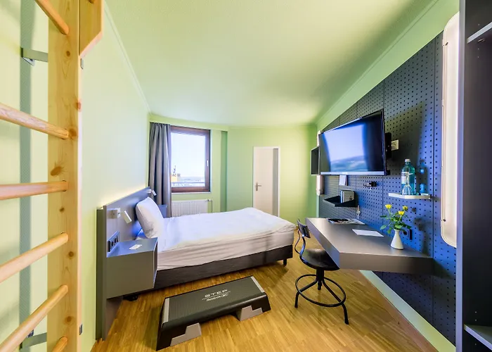 米克雷姆沙伊德酒店 酒店