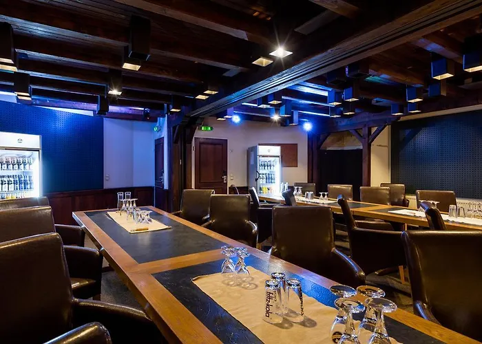 米克雷姆沙伊德酒店 雷姆沙伊德