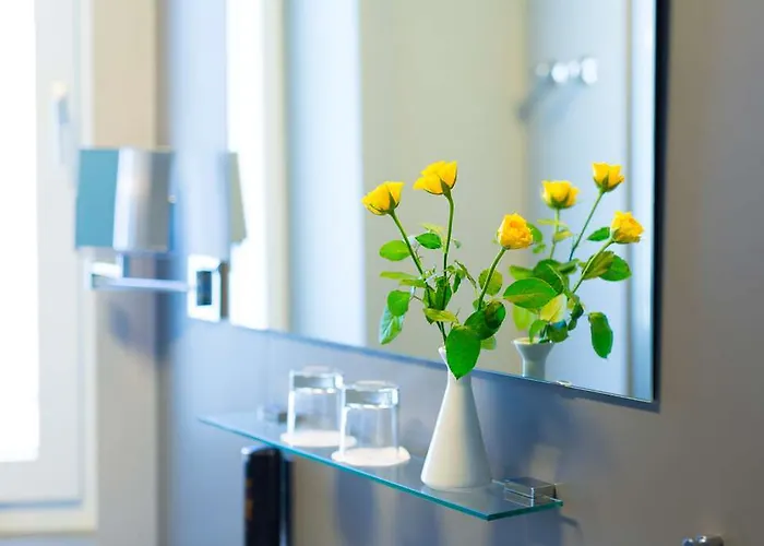 米克雷姆沙伊德酒店 4* 雷姆沙伊德