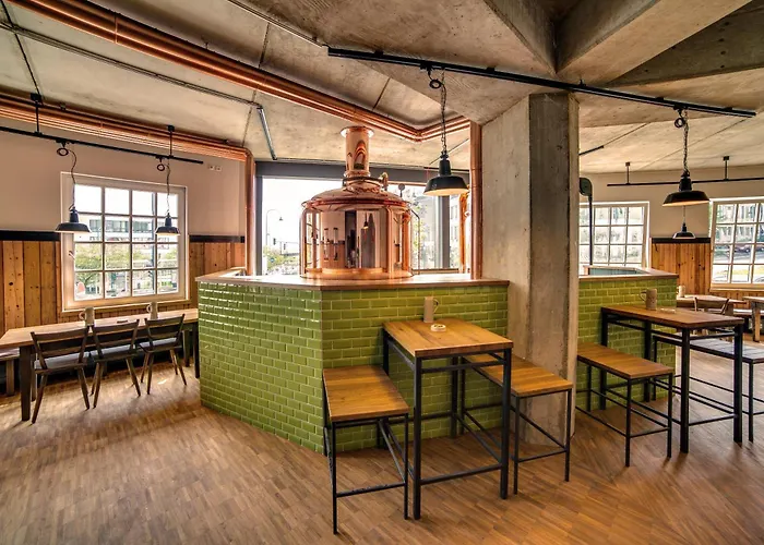 米克雷姆沙伊德酒店 4*